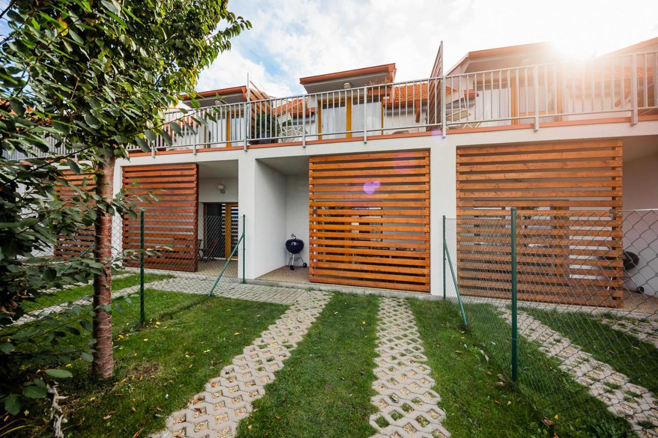 Apartman Ema Dolní Dunajovice Exterior foto