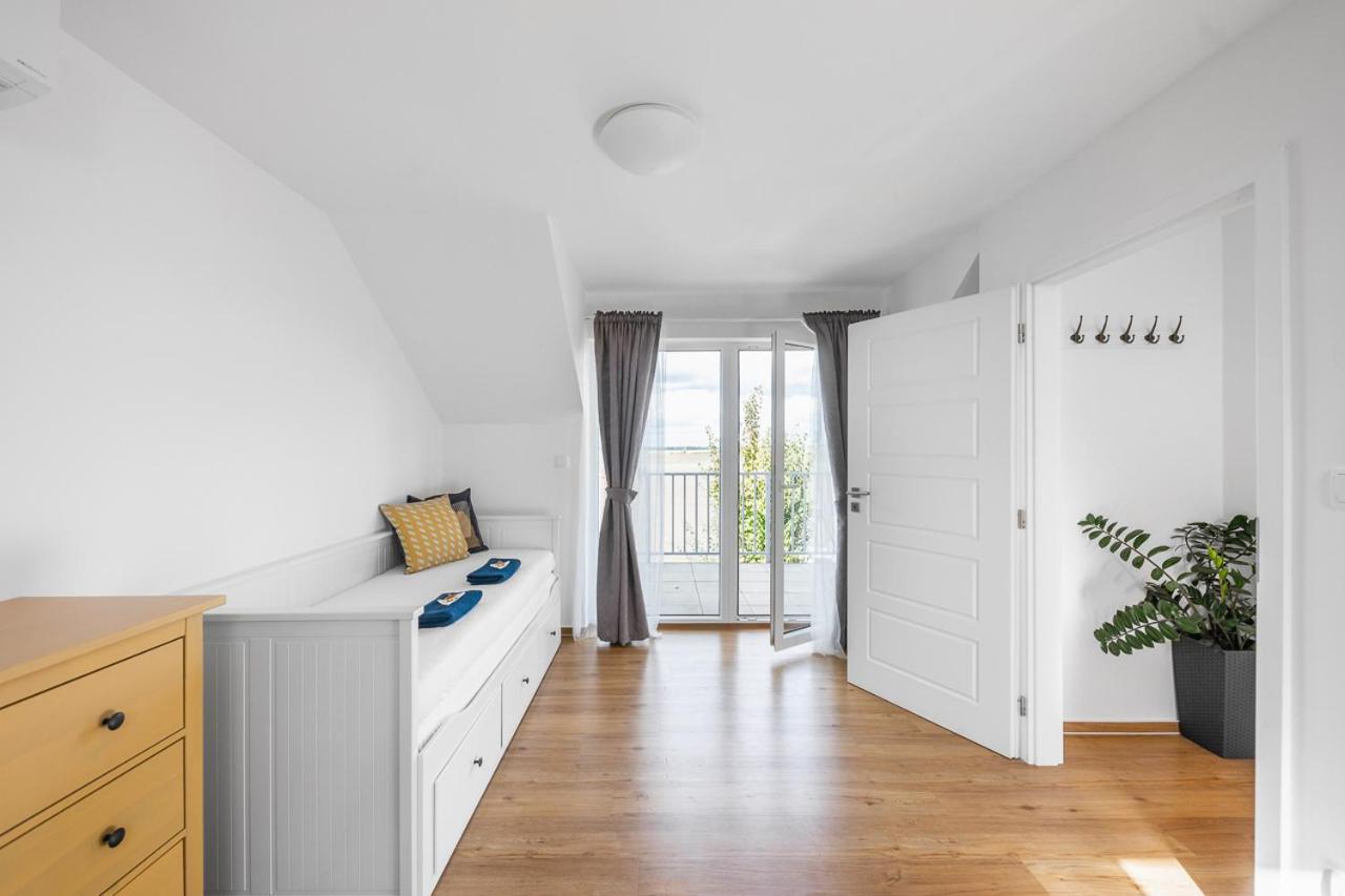 Apartman Ema Dolní Dunajovice Exterior foto